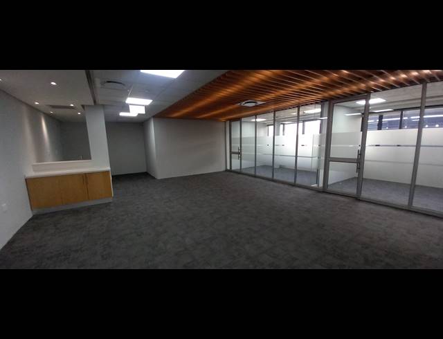 466M² OFFICE TO LET IN WOODMEAD